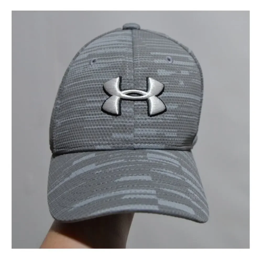 Under Armour Youth Blistering 3.0 Fitted Hat Gray Size XS/S